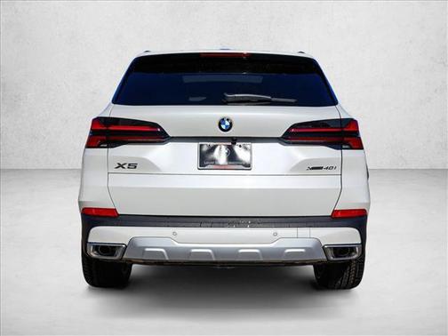 Mineral White Metallic 2026 BMW X5 xDrive40i