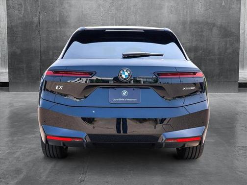 2026 BMW iX xDrive60