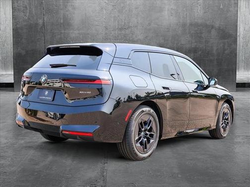 2026 BMW iX xDrive60