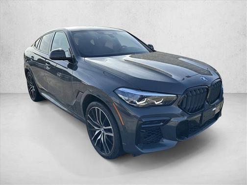 2022 BMW X6 M50i