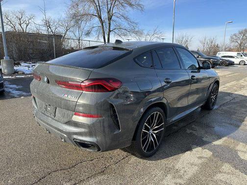 2022 BMW X6 M50i