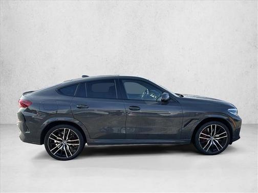 2022 BMW X6 M50i