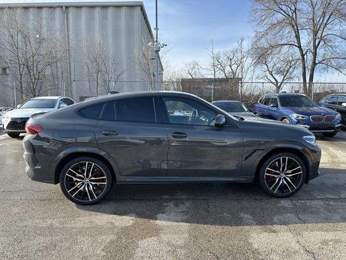 2022 BMW X6 M50i