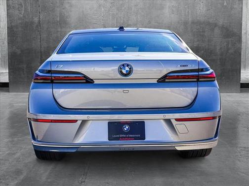 2025 BMW i7 xDrive60
