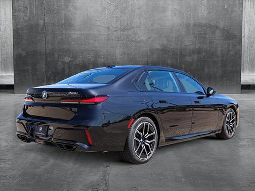2025 BMW 760 i xDrive