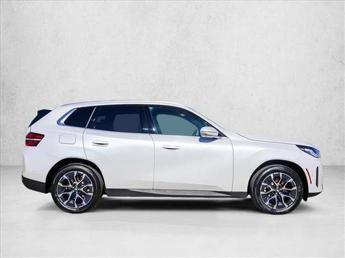 Mineral White Metallic 2026 BMW X3 30 xDrive