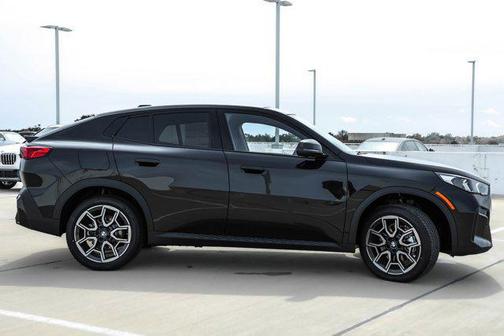 Black Sapphire Metallic 2026 BMW X2 xDrive28i