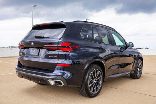 Carbon Black Metallic 2026 BMW X5 xDrive40i
