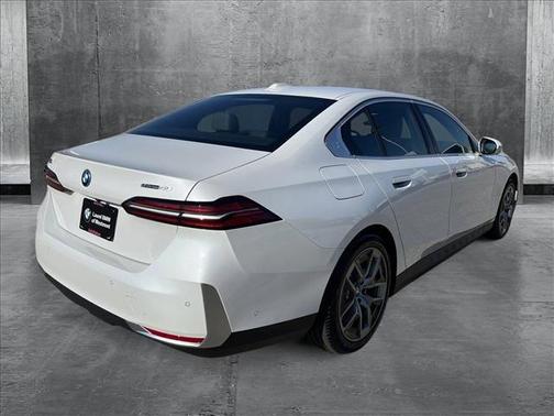 2024 BMW i5 eDrive40