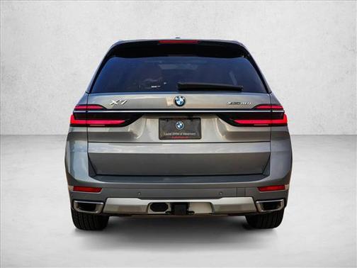 Skyscraper Grey Metallic 2024 BMW X7 xDrive40i