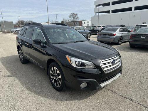 Crystal Black Silica 2017 Subaru Outback 3.6R Limited