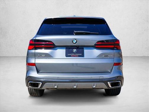 Skyscraper Grey Metallic 2026 BMW X5 xDrive40i