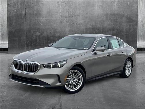 2024 BMW 530 i xDrive