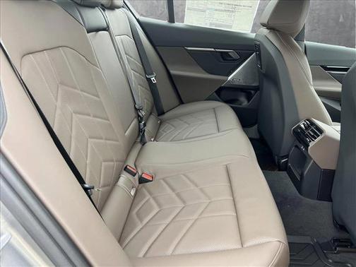2024 BMW 530 i xDrive