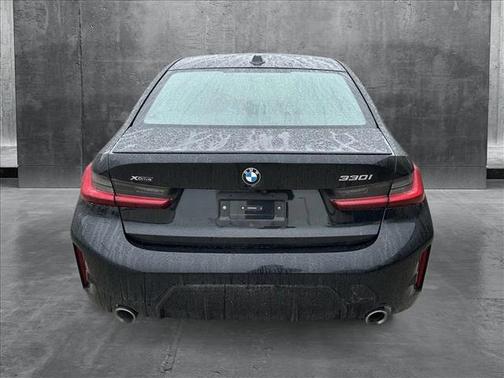 2024 BMW 330 i xDrive