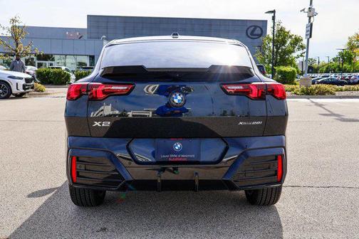 Black Sapphire Metallic 2025 BMW X2 xDrive28i
