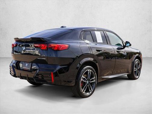 Black Sapphire Metallic 2025 BMW X2 xDrive28i