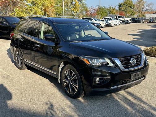 2017 Nissan Pathfinder Platinum