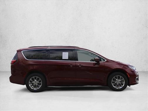 Velvet Red Pearlcoat 2022 Chrysler Pacifica Touring L