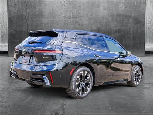 2026 BMW iX xDrive45