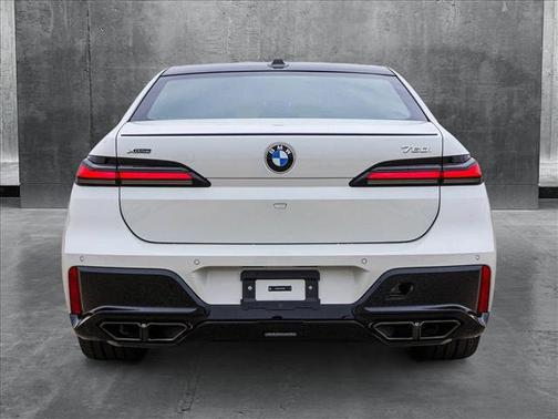 2025 BMW 760 i xDrive