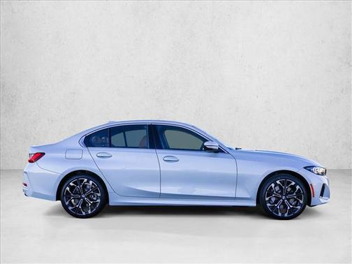 2025 BMW 330 i xDrive