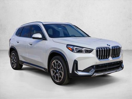 Mineral White Metallic 2026 BMW X1 xDrive28i