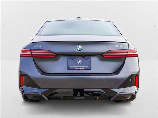 2025 BMW 530 i xDrive