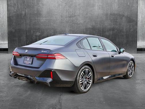 2025 BMW 530 i xDrive