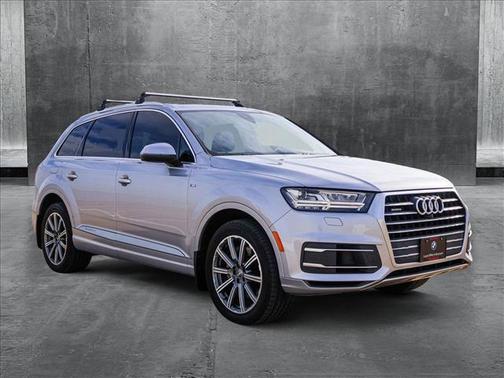 2019 Audi Q7 55 Premium Plus