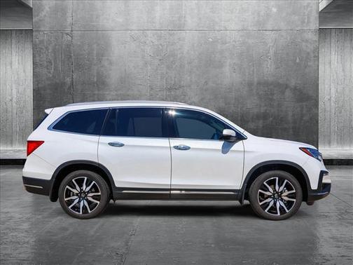 2022 Honda Pilot AWD Elite