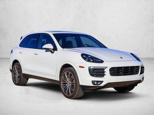 2017 Porsche Cayenne Platinum Edition