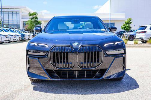 2025 BMW 760 i xDrive