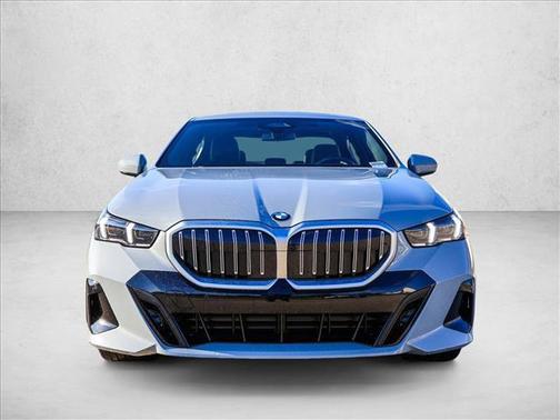 Brooklyn Grey Metallic 2026 BMW 530 xDrive