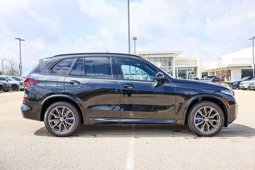 2026 BMW X5 M60i