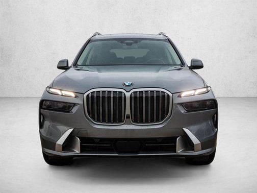 Skyscraper Grey Metallic 2024 BMW X7 xDrive40i