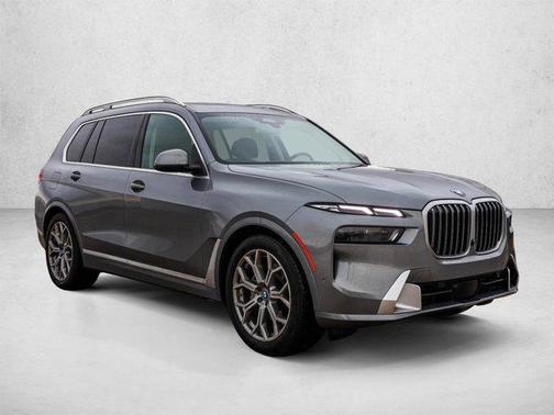 Skyscraper Grey Metallic 2024 BMW X7 xDrive40i