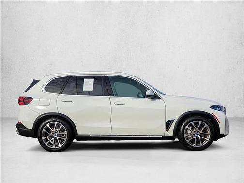Alpine White 2024 BMW X5 PHEV xDrive50e