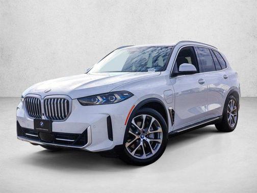 Alpine White 2024 BMW X5 PHEV xDrive50e