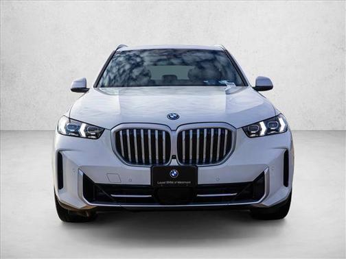 Alpine White 2024 BMW X5 PHEV xDrive50e
