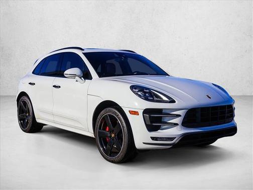 2017 Porsche Macan Turbo