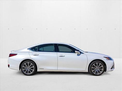 2019 Lexus ES 300h Base