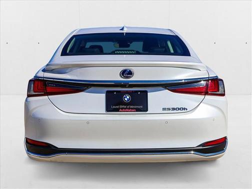 2019 Lexus ES 300h Base