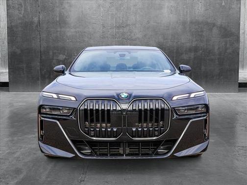 2025 BMW 760 i xDrive