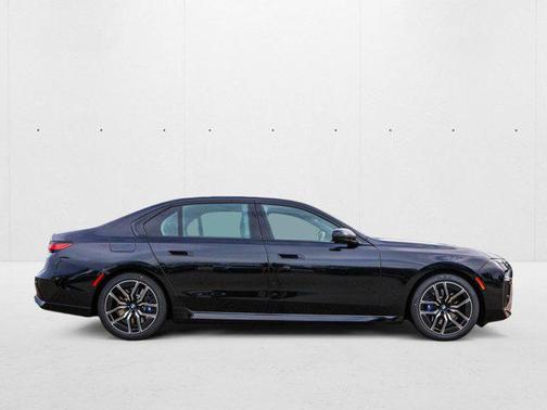 Black Sapphire Metallic 2025 BMW 760 xDrive