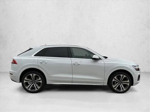 2020 Audi Q8 55 Premium Plus