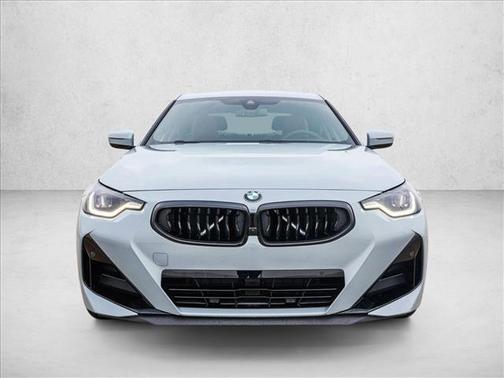 2025 BMW 230 i xDrive