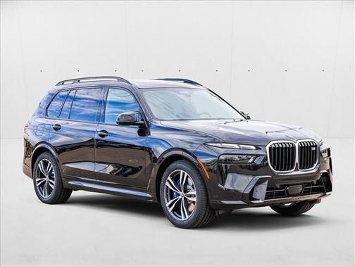 2025 BMW X7 M60i