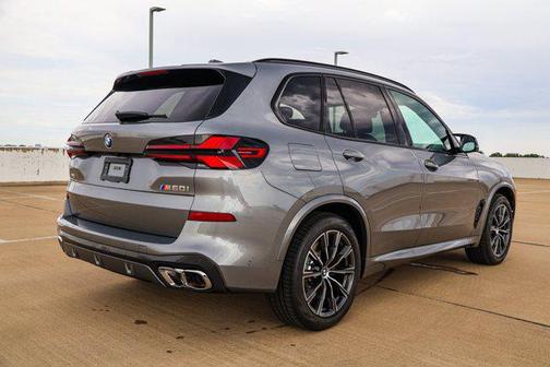 Skyscraper Grey Metallic 2026 BMW X5 M60i