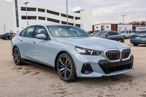 2025 BMW 530 i xDrive